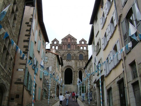 Le Puy en Velay, Cathédrale de Notre-Dame, pilegrimsmål, romansk arkitektur, tidlig middelalder, tidlig kristendom, sort madonna, klosterhage, Unescos liste over Verdensarven, Massif Central, Sør-Frankrike