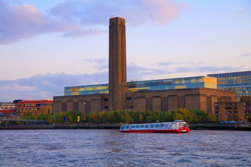 Tate Modern ligger i den nedlagte kraftstasjonen Bankside Power Plant. Foto: © visitlondonimages britainonview / Pawel Libera London, Museum of London, British Museum, romerne, middelalder, historisk, Unescos liste over Verdensarven, Tower, England Storbritannia
