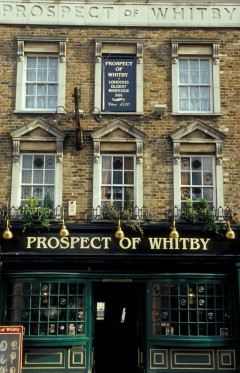 Prospect of Whitby ved River Thames er helt unik. Les mer om den til venstre. Foto: © visitlondonimages britainonview London Prospect of Whitby, London, British Museum, romerne, middelader, historisk, Unescos liste over Verdensarven, Tower, England Storbritannia