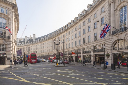 Fra nederste del av Regent's Street, The Quadrant, sett i retning av Piccadilly Circus. Foto: © visitlondonimages britainonview / Pawel Libera London Regent Street, British Museum, romerne, middelalder, historisk, Unescos liste over Verdensarven, Tower, England Storbritannia