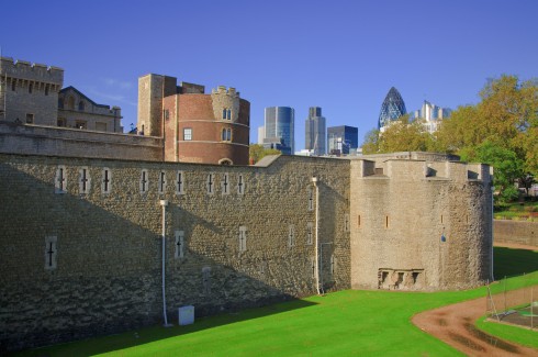 William den I. startet med å bygge festningen Tower of London, til skrekk og advarsel. Foto: © visitlondonimages britainonview / Pawel Libera London, Museum of London, British Museum, romerne, middelalder, historisk, Unescos liste over Verdensarven, Tower, England Storbritannia