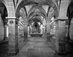 Krypten til Münster er i romansk stil, med rester fra den tidlig-romanske kirken. Foto © baslermuenster.ch / Erik Schmidt Basel, Kaiserdom, Münster, Augusta Raurica, Rhinen, romertid, middelalder, kulturseverdigheter, gamlebyen, marktplatz, Sveits