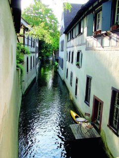 St. Albanthal hvor en kanal ble konstruert for å drive møllene. Foto: © Basel Toursimus / Daniel Petkovic Basel, Rhinen, romertid, middelalder, kulturseverdigheter, gamlebyen, marktplatz, Sveits