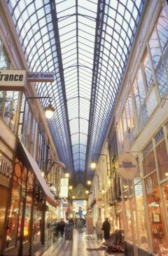 Shoppingforslag: Passage Jouffroy ved Boulevard Montmartre i 9. arrondissement. Foto: © Paris Tourist Office / Thomas Sanson Paris, Bercy Village, Hôtel des Invalides, Grand Palais, Latinerkvarteret, Champs Élysées, Ile de Cité, Notre Dame, middelalder, Tuilerie, obelisken, Ile de France, Unescos liste over Verdensarven, Seinen, Nord-Frankrike, Frankrike