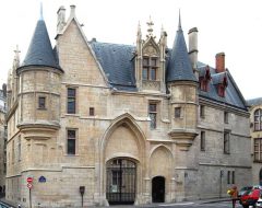 Hôtel de Sens er en perle fra 1400-tallet, som kan besøkes i Rue du Figuier i Le Marais. Foto: Pline / Wikipedia Paris, Hôtel de Sens, romertid, Ile de Cité, Notre Dame, middelalder, Tuilerie, obelisken, Ile de France, Unescos liste over Verdensarven, Seinen, Nord-Frankrike, Frankrike