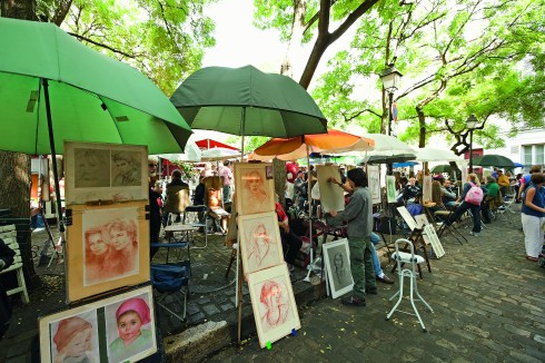 På Montmartres Place du Tertre kan du bli portrettert av ganske mange kunstnere. Foto: © Paris Tourist Office / Marc Bertrand Paris, Montmartre, Sacre Coeure, Hôtel des Invalides, Grand Palais, Latinerkvarteret, Champs Élysées, Ile de Cité, Notre Dame, middelalder, Tuilerie, obelisken, Ile de France, Unescos liste over Verdensarven, Seinen, Nord-Frankrike, Frankrike