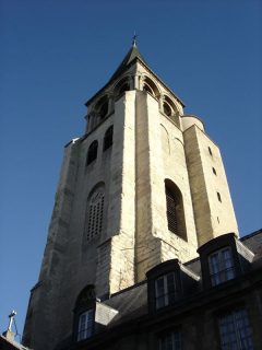 Klokketårnet til St Germain des Prés er påvirket av normannisk romansk stil. Foto: Briséis Wikipedia Paris, Quartier Latin, Latinerkvarteret, Champs Élysées, Ile de Cité, Notre Dame, middelalder, Tuilerie, obelisken, Ile de France, Unescos liste over Verdensarven, Seinen, Nord-Frankrike, Frankrike