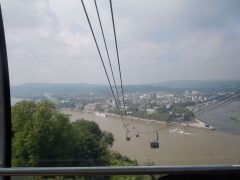 Utsikten fra gondolbanen over Rhinen og Koblenz fra festningen Ehrenbreitstein er spektakulær. Foto: © reisdit.no Koblenz, Deutsches Eck, Mosel, Rhinen, Rheintal, romertid, middelalder, Unescos liste over Verdensarven, Vest-Tyskland