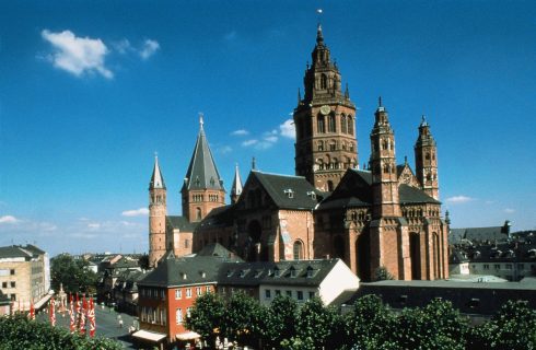 Mainz - Mainz, Gutenberg, Worms, Speyer, Dom St. Martin, Kaiser, Kurfyrster, Moguntiacum, romertid middelalder, renessanse, barokk, Rhinen, Tyskland 
