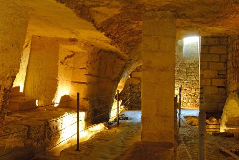 Fra de omfattende katakombene som ble påbegynt allerede under romertiden for oppbevaring av vin. Foto: © Anne Lanta St Émilion, Saint Emilion, vin, Unescos liste over Verdensarven, romertid, middelalder, Monolittkirken, Bordeaux, Pomerol, Fronsac, Bordeaux, Vest-Frankrike