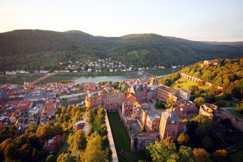Slottsruinene forteller om omfattende ødeleggelser på slutten av 1600-tallet. Foto: © Heidelberg Marketing GmbH Heidelberg, Schloss, Altstadt, Marktplatz, Alte Brücke, Neckar, Schloss Heidelberg, Unescos liste over Verdensarven, Baden-Württemberg, Sør-Tyskland