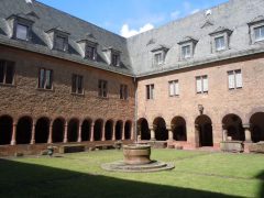 Fra klosteranlegget Andreasstift, som huser bymuseet - her finnes mye interessant å se fra romertid og fremover. Foto: © reisdit.no Worms, Rhinen, Mainz, Kaiserdom, Dom St. Peter, jødene, Heiliger Sand, synagoge, Mikwah, romansk arkitektur, Kaiser, Kurfyrster, romertid, middelalder, renessanse, barokk, Speyer, Mainz, Vest-Tyskland