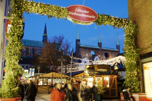 Fra Bremens trivelige julemarked på Marktplatz ved det flotte rådhuset. Foto: © www.mediaserver.hamburg.de / LTM-Jens-Kässnig Lübeck, julemarked, Weihnachtsmarkt, Unescos liste over Verdensarven, Unesco, Tyskland