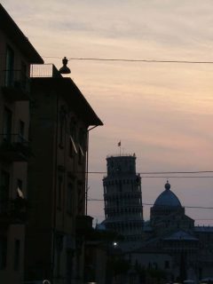 Pisa, pisansk romansk, arkitektur, middelalder, renessanse, Arno, Campo dei Miracoli, katedral, baptisteria, kampanile, Unescos liste over Verdensarven, historisk bydel, museer, gamleby, Toscana, Midt-Italia, Italia