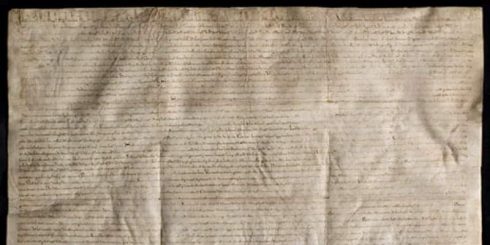 I Lincoln Castle kan du se en av de 4 kopiene av Magna Carta, som ble lagd i år 1215. Foto: © www.countyassemblyrooms.co.uk Lincoln, Magna Carta, Cathedral, Minster, Newport Arch, Bailgate, Castle Hill, England, Brayford Pool, romertid, middelalder, Castle Hill, Magna Carta, Steep Hill, early british gothic