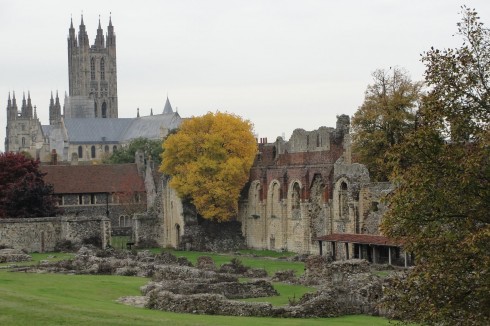 Ruinene av Saint Augustine's Abbey vitner om et omfattende klosteranlegg. Foto: Nessy Pic / Wikipedia CC-BY-SA-3.0 Canterbury, Cathedral, West gate, Christ Church Gate, Minster, Thomas Beckett, England, River Stour, The Old Weavers House, romertid, middelalder, early british gothic, Storbritannia