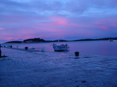 Hvar opplever tilflytting og en renessanse innen jordbruket. Det er fremdeles liv her når turistene er reist hjem etter sesongen. Foto: © Hvar Tourist Board Hvar, Stari Grad, Unescos liste over Verdensarven, romertid, grekere, Pharos, Venezia, venetiansk, kirker, middelalder, arkitektur, gotikk, renessanse, oldtidskirker, Makarska-kysten, Kroatia
