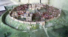 SModell av Old Sarum sett fra vest. Her oppstod konflikt mellom kirken og væpnede styrker. Modell av John B. Thorpe. Foto: Kurt Kastner / Wikipedia Salisbury, Wiltshire, England, Cathedral, middelalder, english gothic, Old Sarum, St Thomas, Salisbury Plain, Stonehenge, Richard Poore, Butcher Row, Poultry Cross